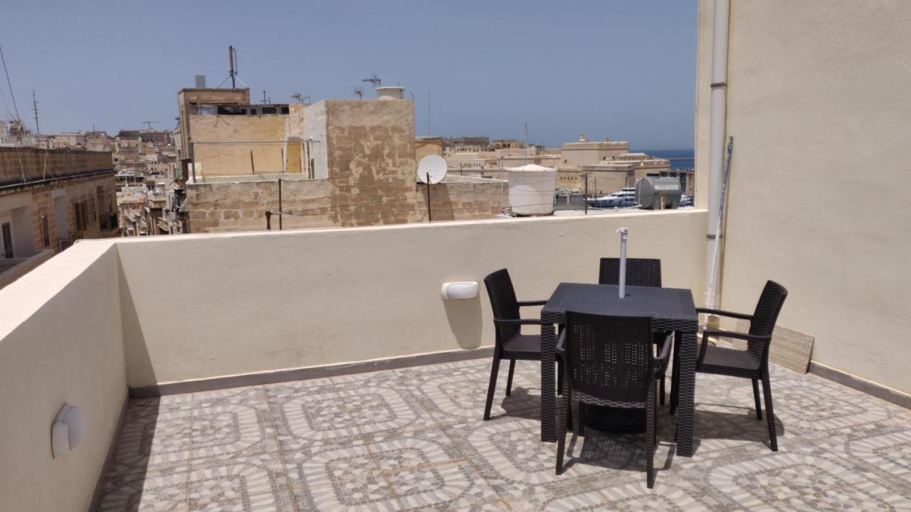The Penthouse Flat-Terrace&View Apartamento Senglea Exterior foto